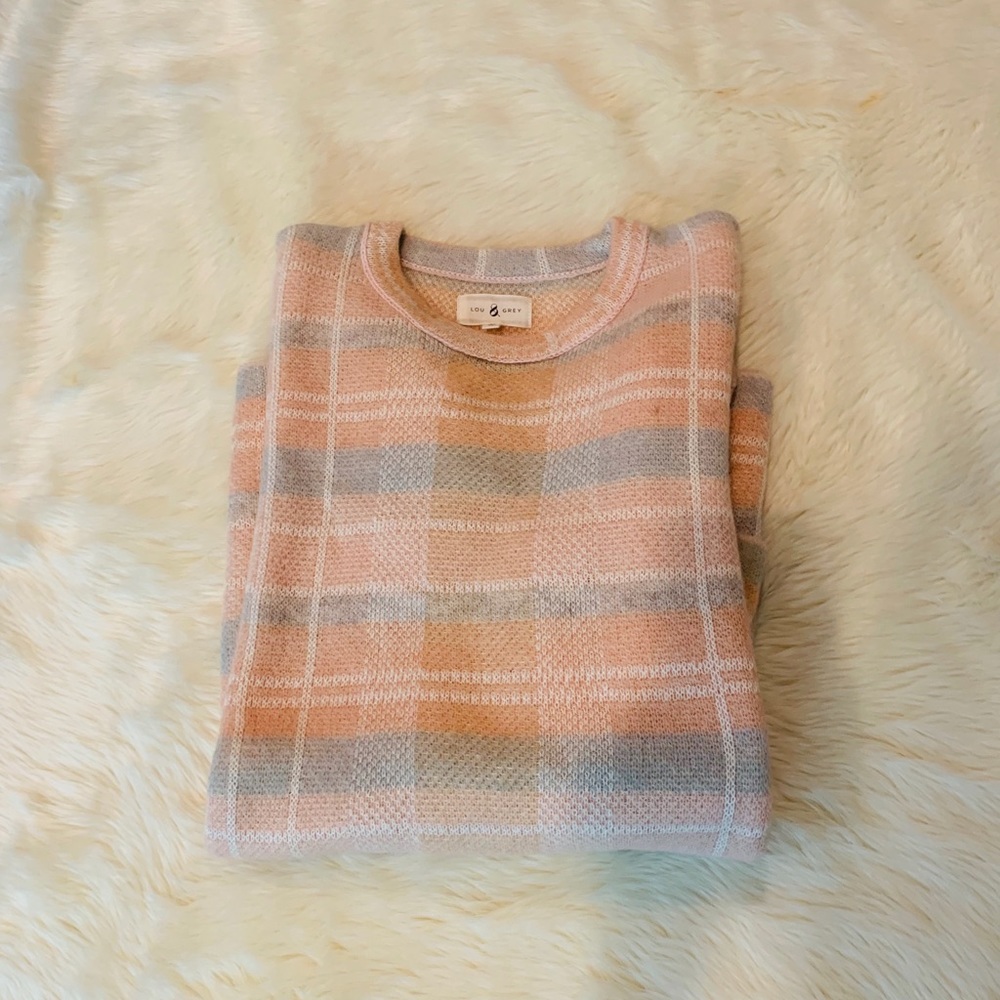 NWT- plush pale pink oversized sweater!